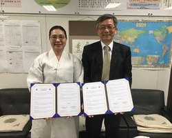 한국 한글세계화운동연합과 일본 동경한국학교 협약서체결 